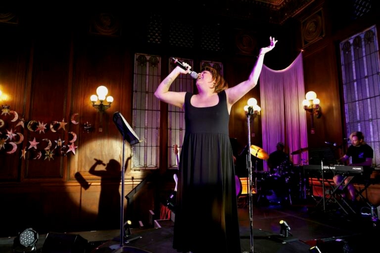 Jess Conda performing at Beard Ladies Cabaret