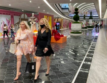 People walking in American Dream