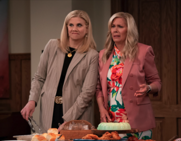 Kristen Johnston and Leanne Morgan in Leanne (2025)